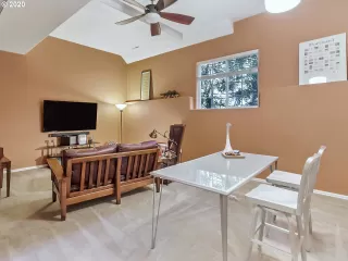 Photo #6: 20202355 Listing 