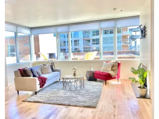 Photo #1: 20203068 Listing 