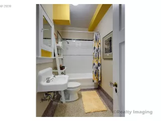 Photo #4: 20203789 Listing 