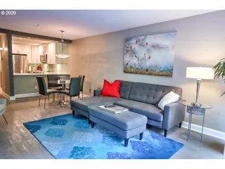 Photo #6: 20204716 Listing 