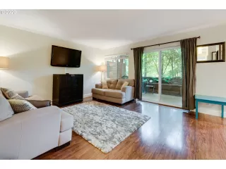 Photo #4: 20204924 Listing 