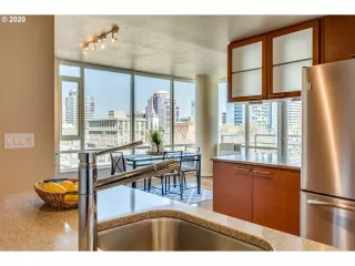 Photo #6: 20205855 Listing