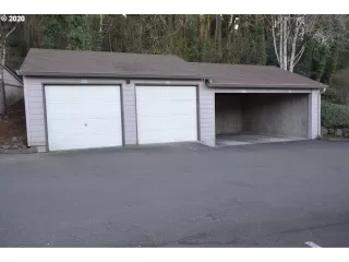 Photo #4: 20206698 Listing