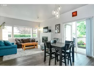 Photo #4: 20206870 Listing