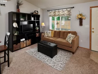 Photo #4: 20207089 Listing