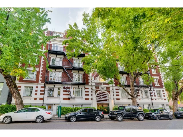 MLS: 20207108 Condo For Sale