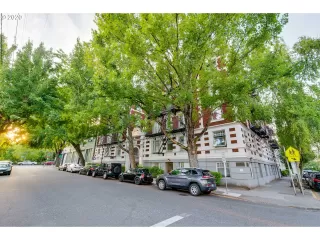 Photo #1: 20207108 Listing