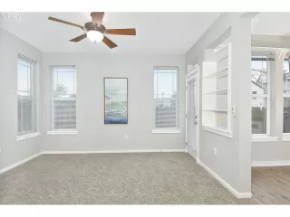 Photo #6: 20207211 Listing