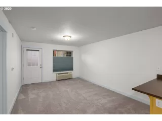 Photo #2: 20207615 Listing