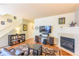 Photo #3: 20208946 Listing