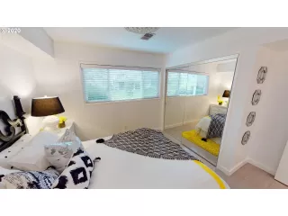 Photo #5: 20209023 Listing