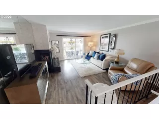 Photo #6: 20209023 Listing