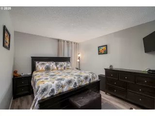 Photo #3: 20211159 Listing