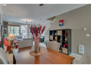 Photo #4: 20211663 Listing