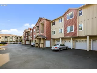 Photo #1: 20211682 Listing