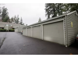 Photo #1: 20212417 Listing