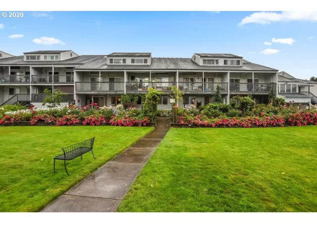 MLS: 20213152 Condo For Sale