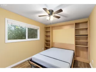 Photo #5: 20213176 Listing