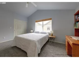 Photo #3: 20213334 Listing