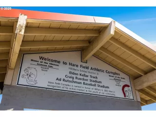 Photo #3: 20214200 Listing