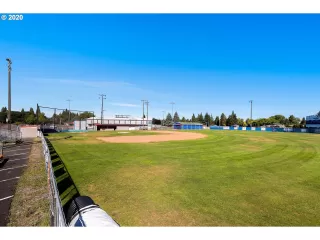 Photo #5: 20214200 Listing