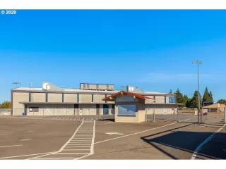 Photo #6: 20214200 Listing