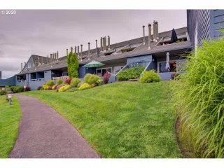 Photo #6: 20214927 Listing