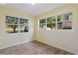 Photo #2: 20214965 Listing 