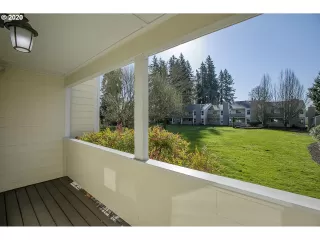 Photo #2: 20216219 Listing