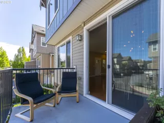 Photo #4: 20216725 Listing