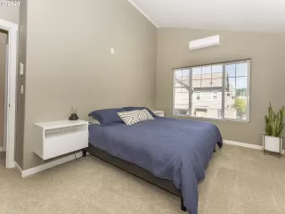 Photo #5: 20216725 Listing