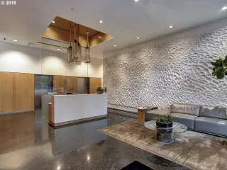 Photo #3: 20217564 Listing