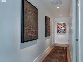 Photo #4: 20217564 Listing