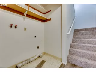 Photo #3: 20217985 Listing