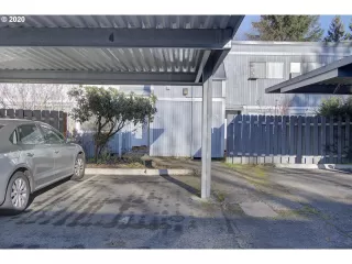 Photo #2: 20219037 Listing