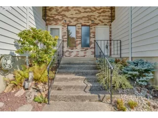 Photo #2: 20219483 Listing