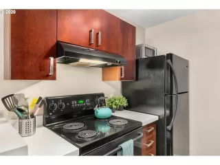 Photo #3: 20219888 Listing