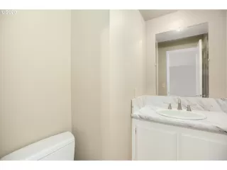 Photo #6: 20220018 Listing