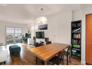 Photo #3: 20220493 Listing 