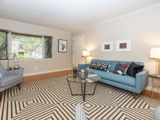 Photo #4: 20222451 Listing