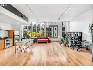 Photo #5: 20222456 Listing 