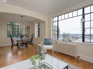 Photo #4: 20223368 Listing