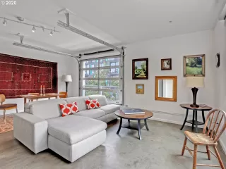 Photo #5: 20223441 Listing