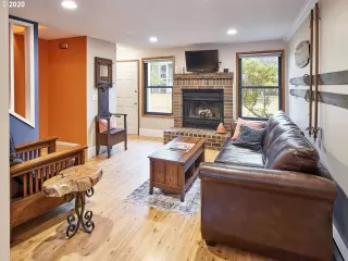 Photo #3: 20224234 Listing