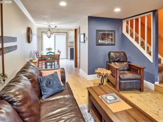 Photo #4: 20224234 Listing