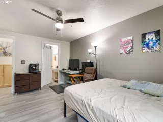 Photo #3: 20224239 Listing