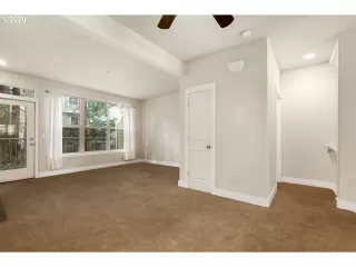 Photo #6: 20224364 Listing