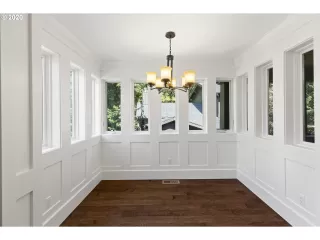 Photo #5: 20224635 Listing