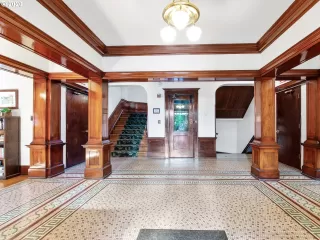 Photo #3: 20224814 Listing