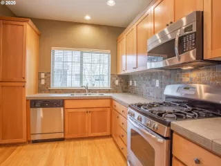 Photo #3: 20226075 Listing 